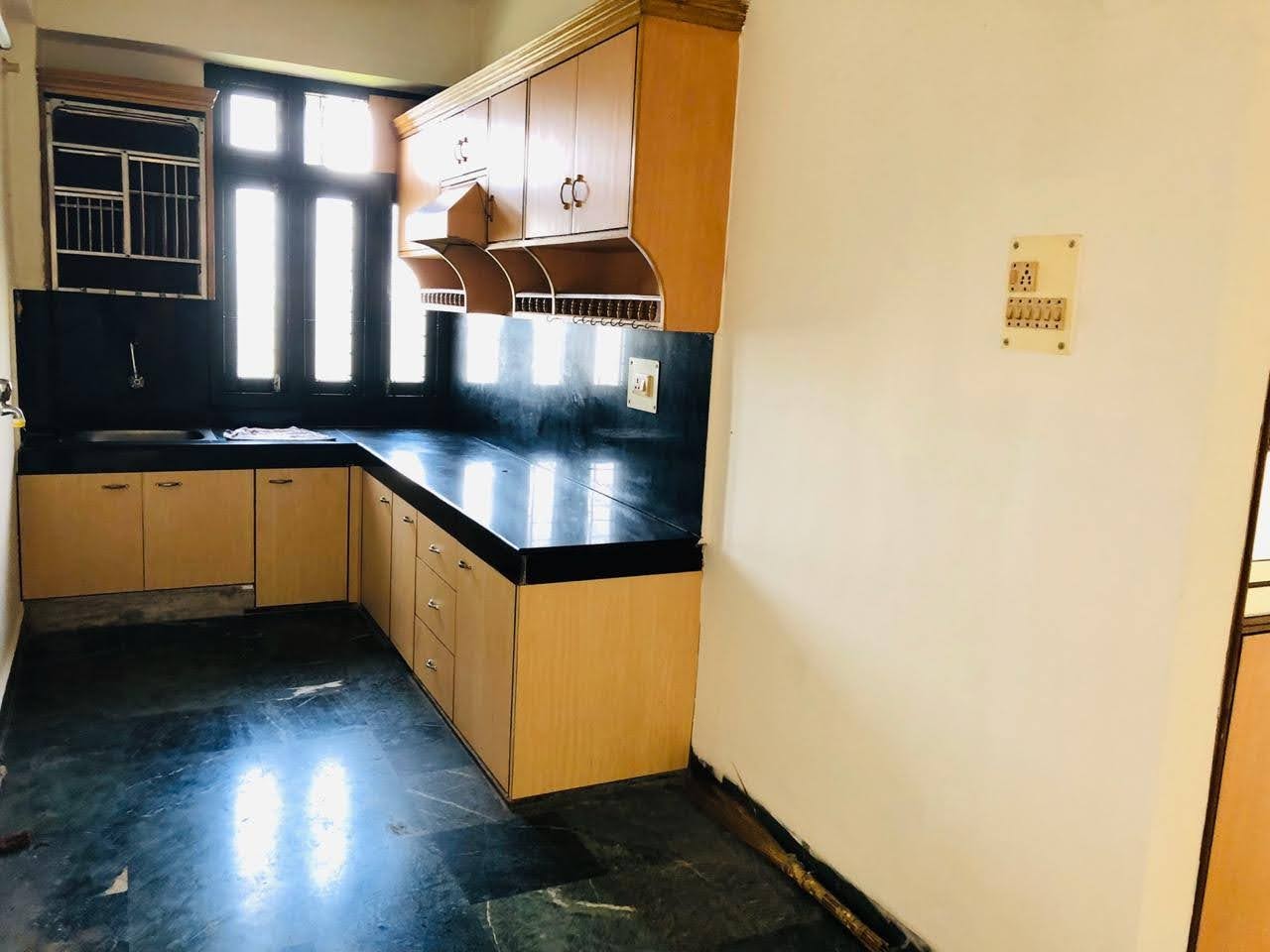 Unfurnished 3bhk in Ganeshguri, Guwahati, Assam, India for Rent
